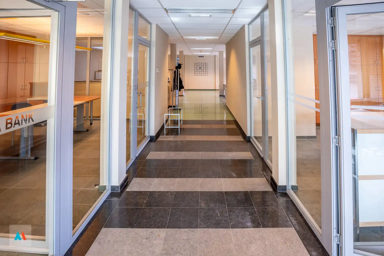 Professionele ruimte met potentieel foto 13