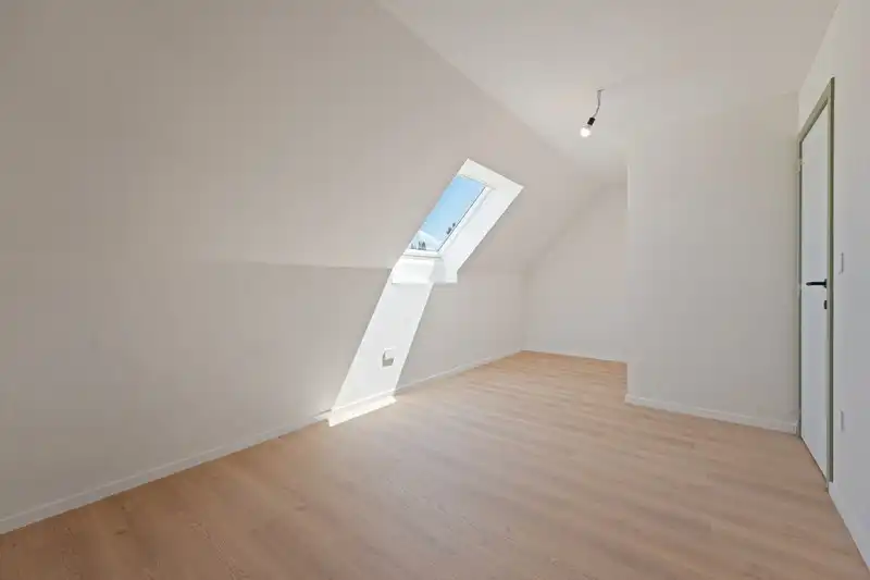 Nieuwbouwwoning met 3 slaapkamers en E-peil 10 te Veurne  foto 25