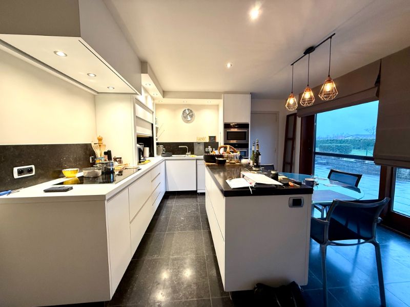 Rustig gelegen villa op circa 5000 vkm met alle comfort foto 14