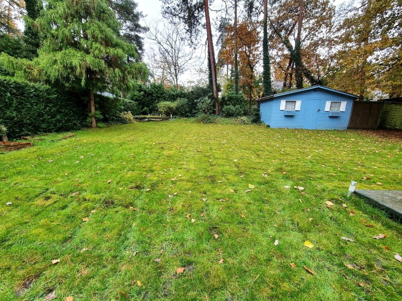 Zeer rustig gelegen laagbouw woning, 3 slaapkamers en bureaukamer, zuidgericht perceel foto 5