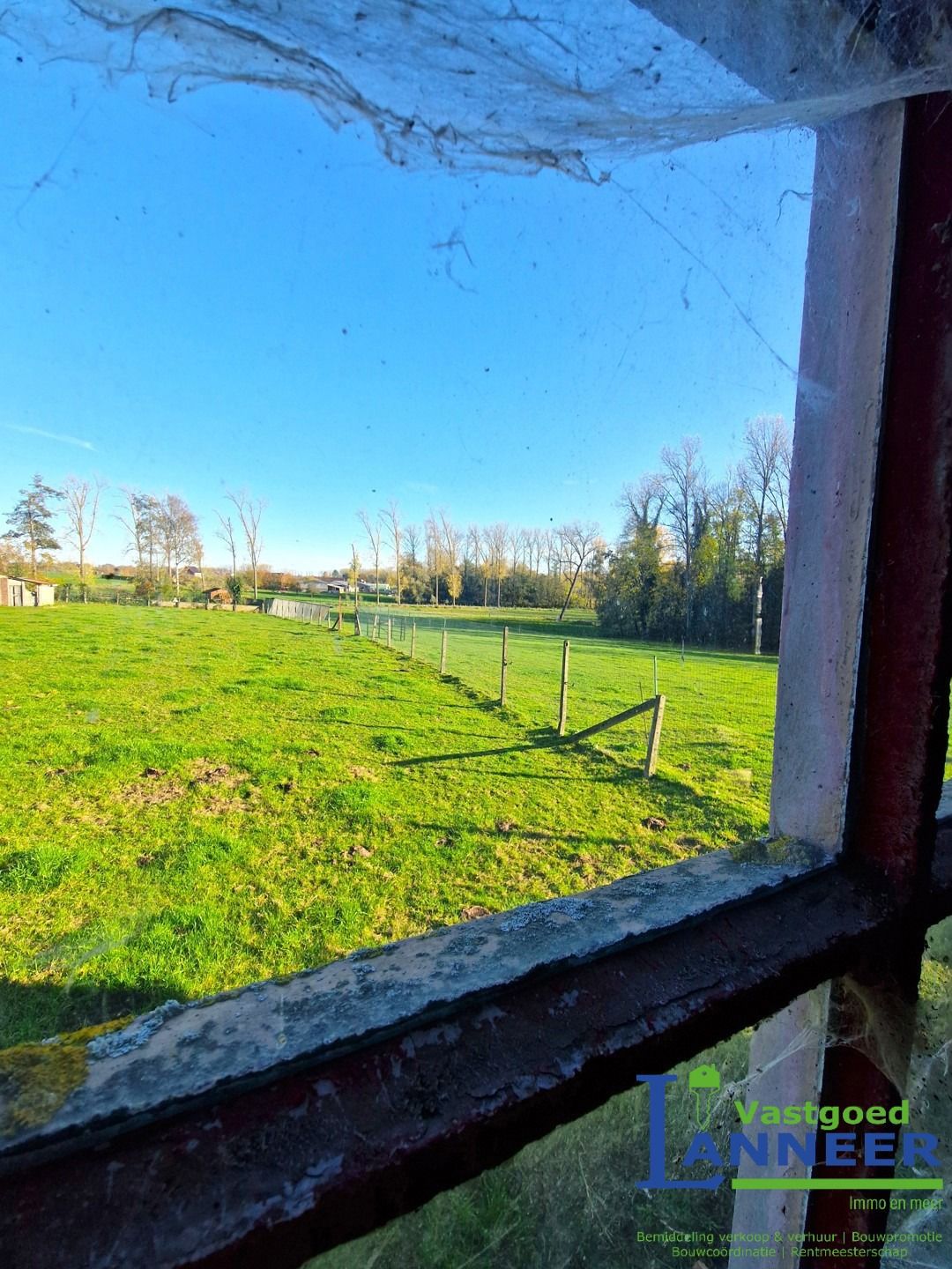 Hoeve met binnenplein, schuur, weides en bos op 3ha79a35ca foto 8
