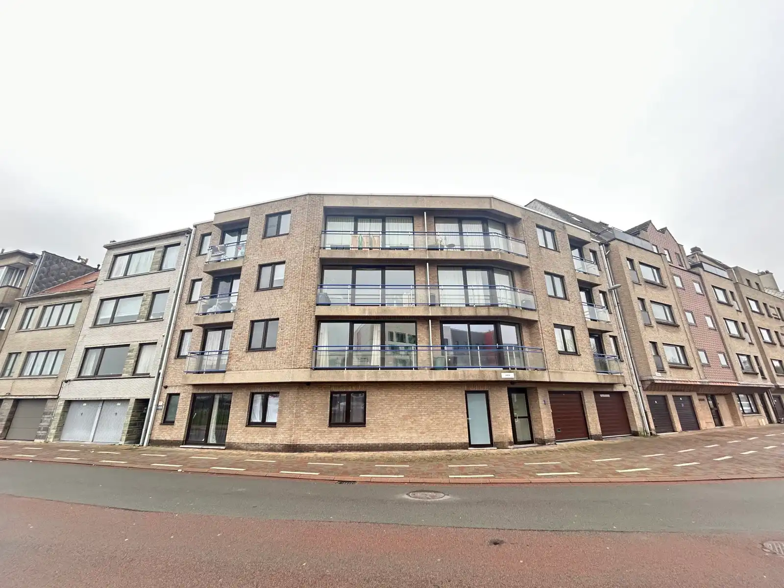 Binnenstaanplaats te huur Kreekstraat Oostende foto 2