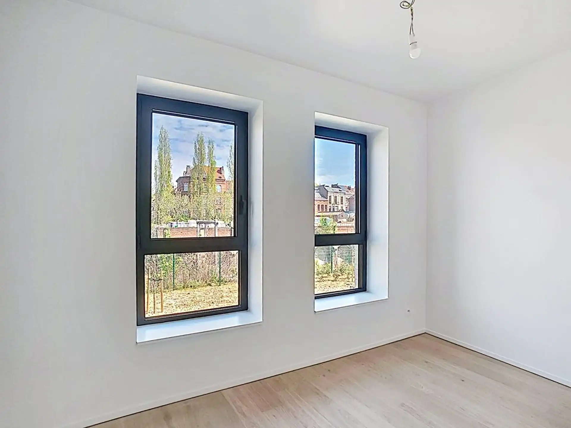 Josaphat-park: Recent app. met 2 slaapkamers + studeerkamer foto 2