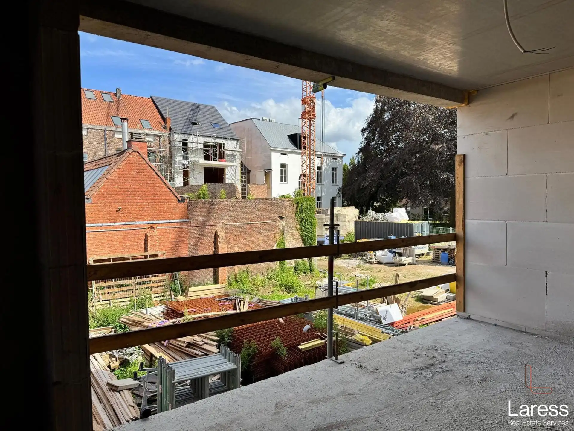 Appartement te koop foto {{pictureIndex}}