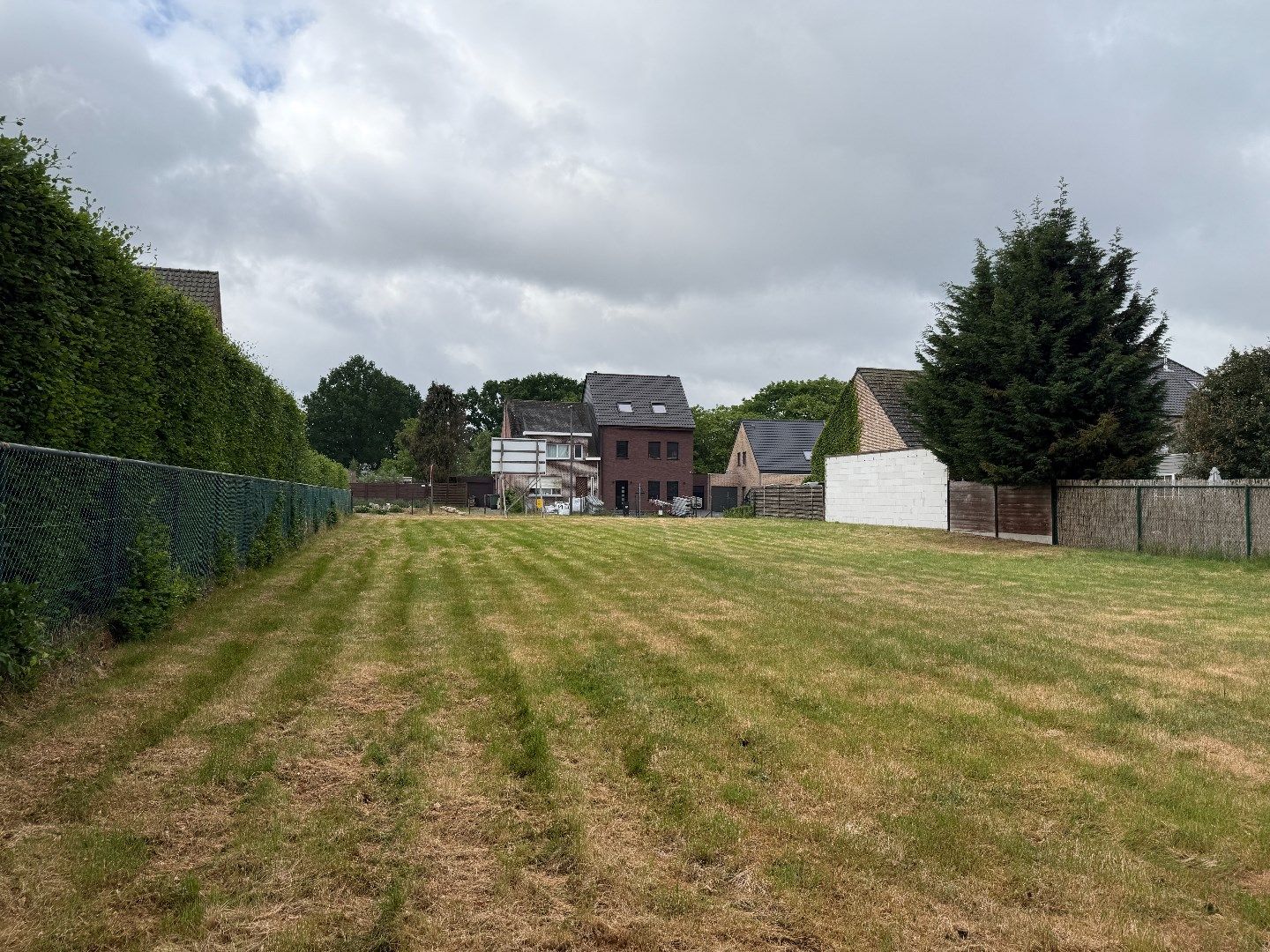 Bouwgrond geschikt voor halfopen bebouwing foto 3