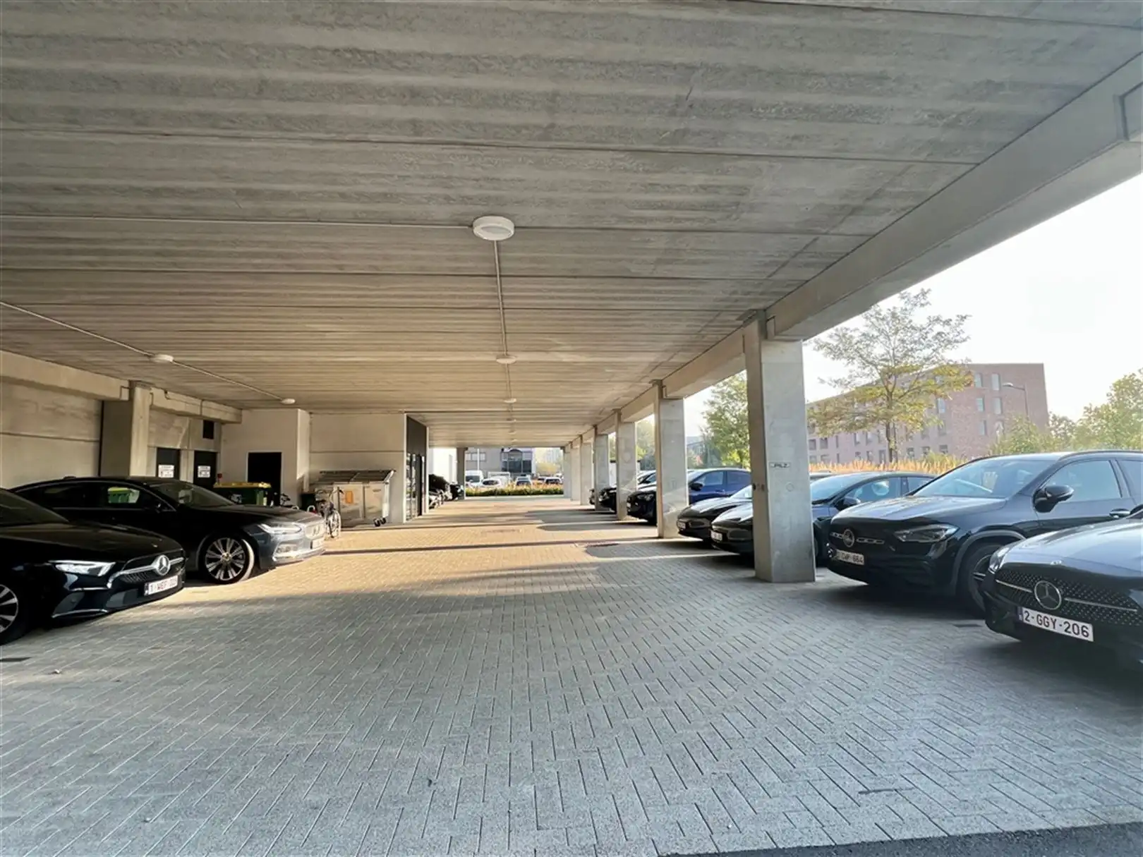 Moderne kantoren gelegen op toplocatie foto 15