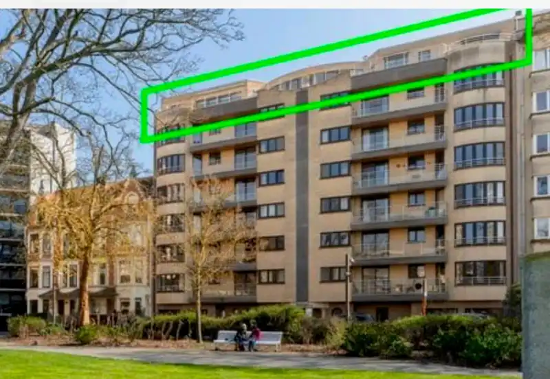 Exclusieve penthouse met 2 slaapkamers, royaal zonneterras en uniek groen uitzicht foto 30