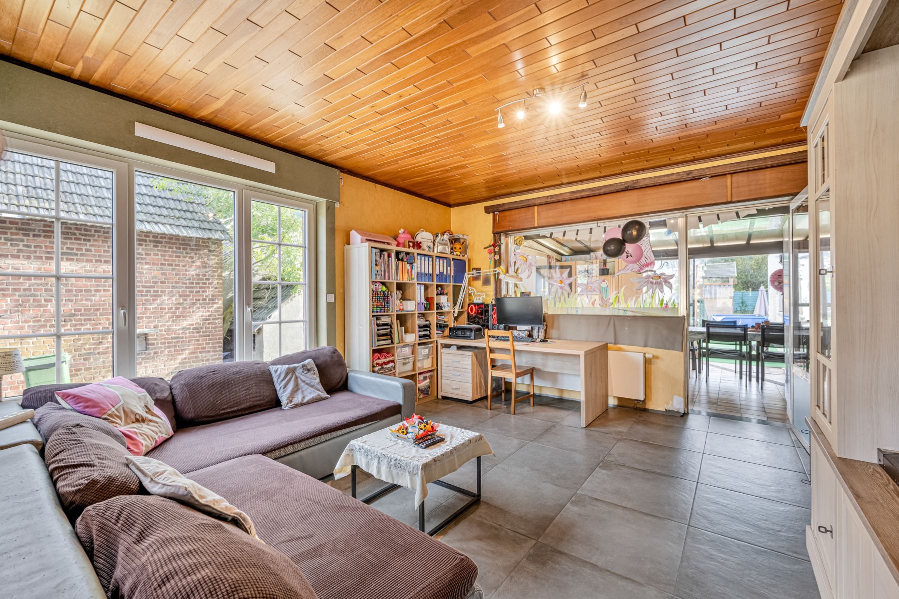 Gerenoveerde driegevelwoning met tuin foto 6