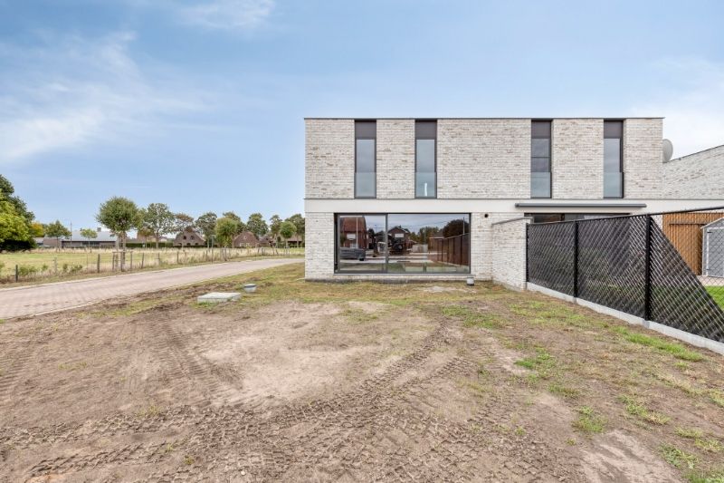 Halfopen bebouwing te Ertvelde Benninckstraat te koop foto 7