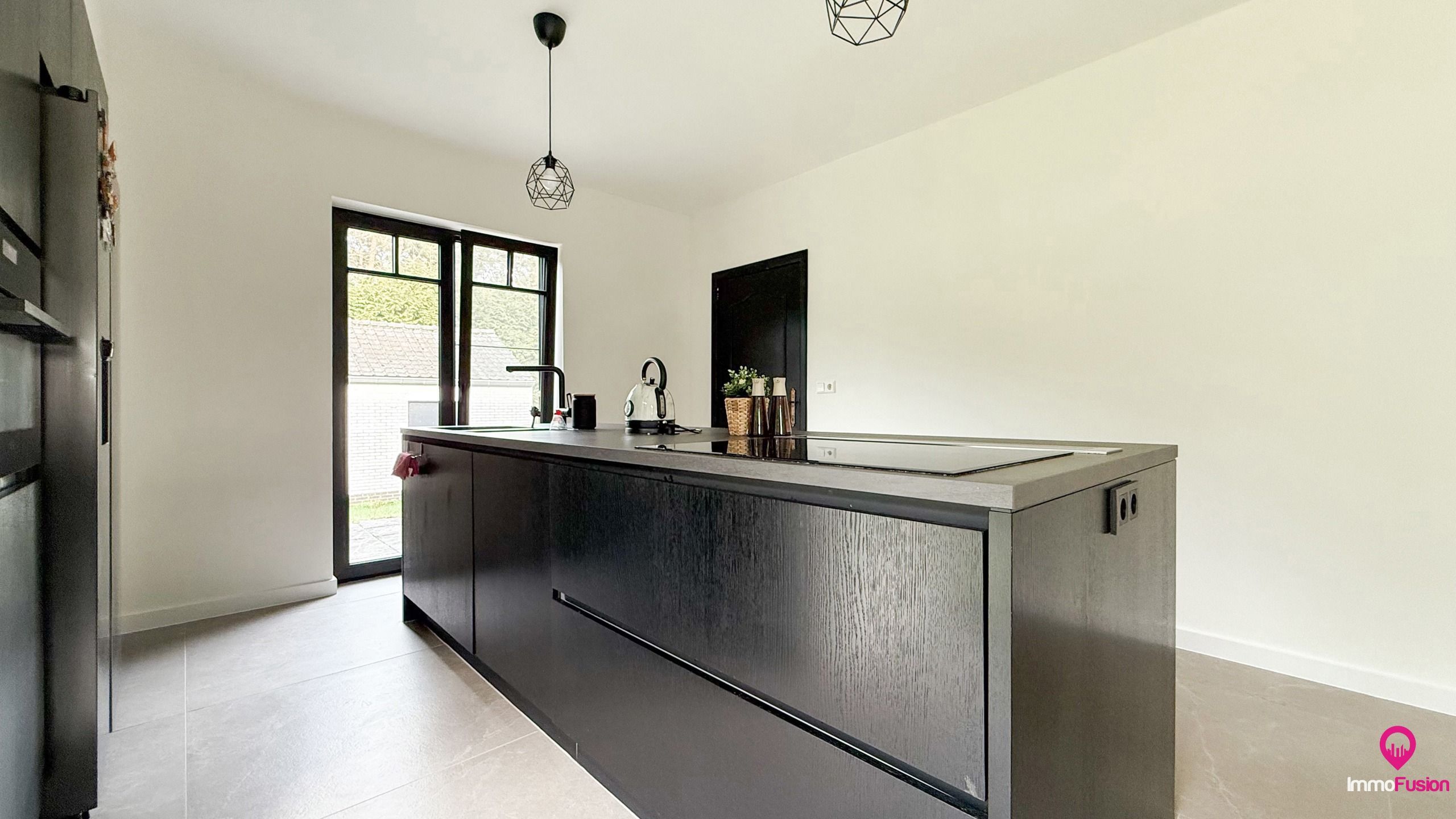 Goed gelegen landelijke villa met 12are grond op toplocatie! foto 14