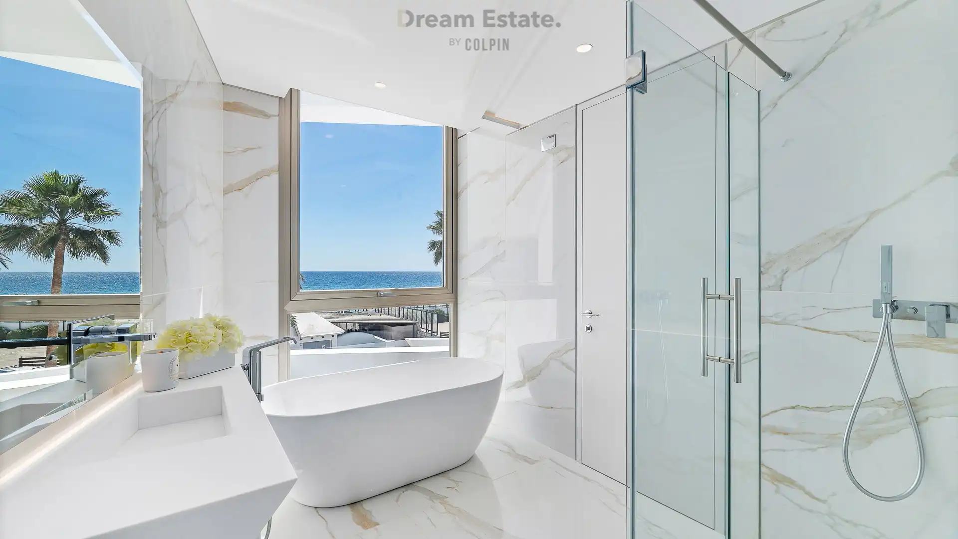 Hypermoderne frontline villa in Los Monteros foto 37