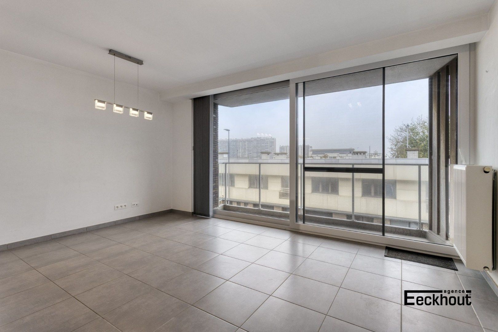 Modern appartement met terras en open zicht in Oostende foto 3