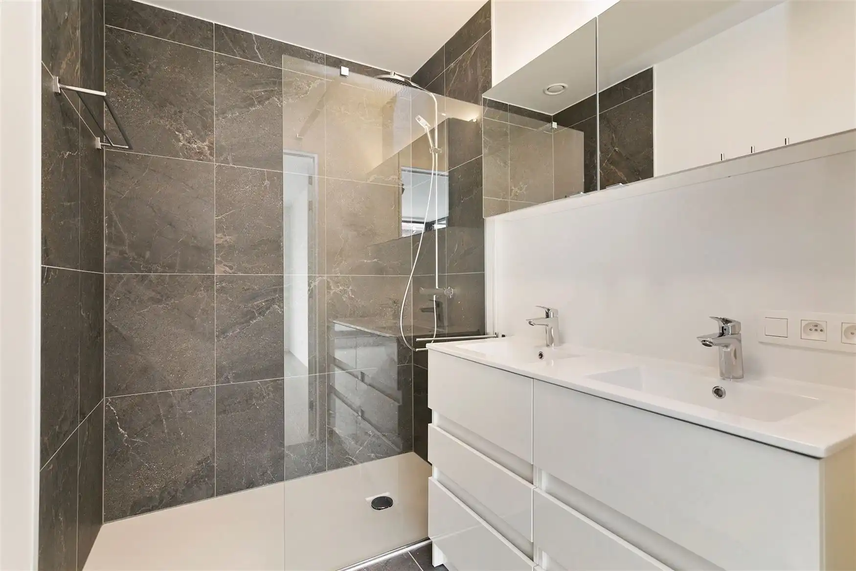 Energiezuinig wonen in het centrum van Deinze. foto 8