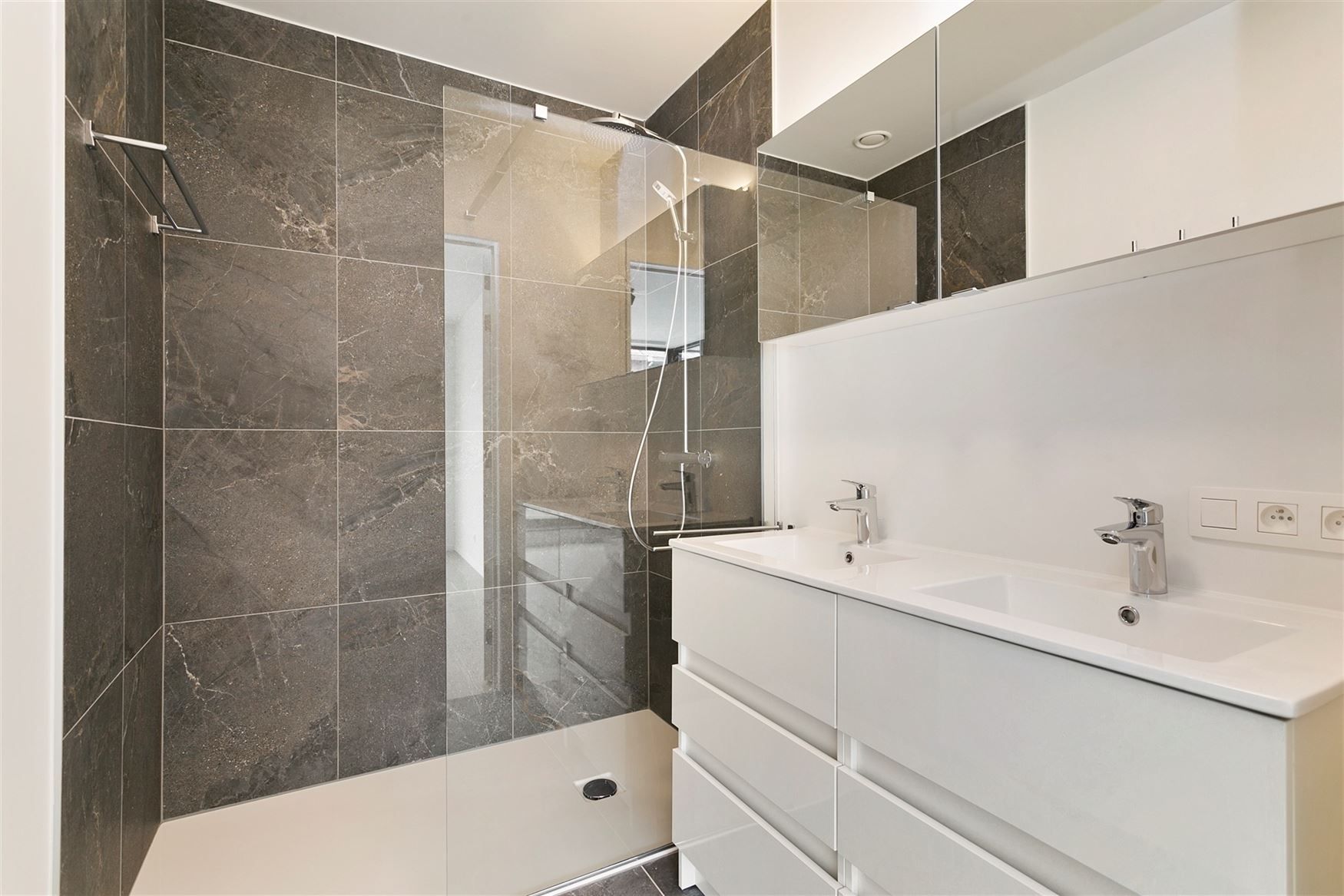 Energiezuinig wonen in het centrum van Deinze. foto 8