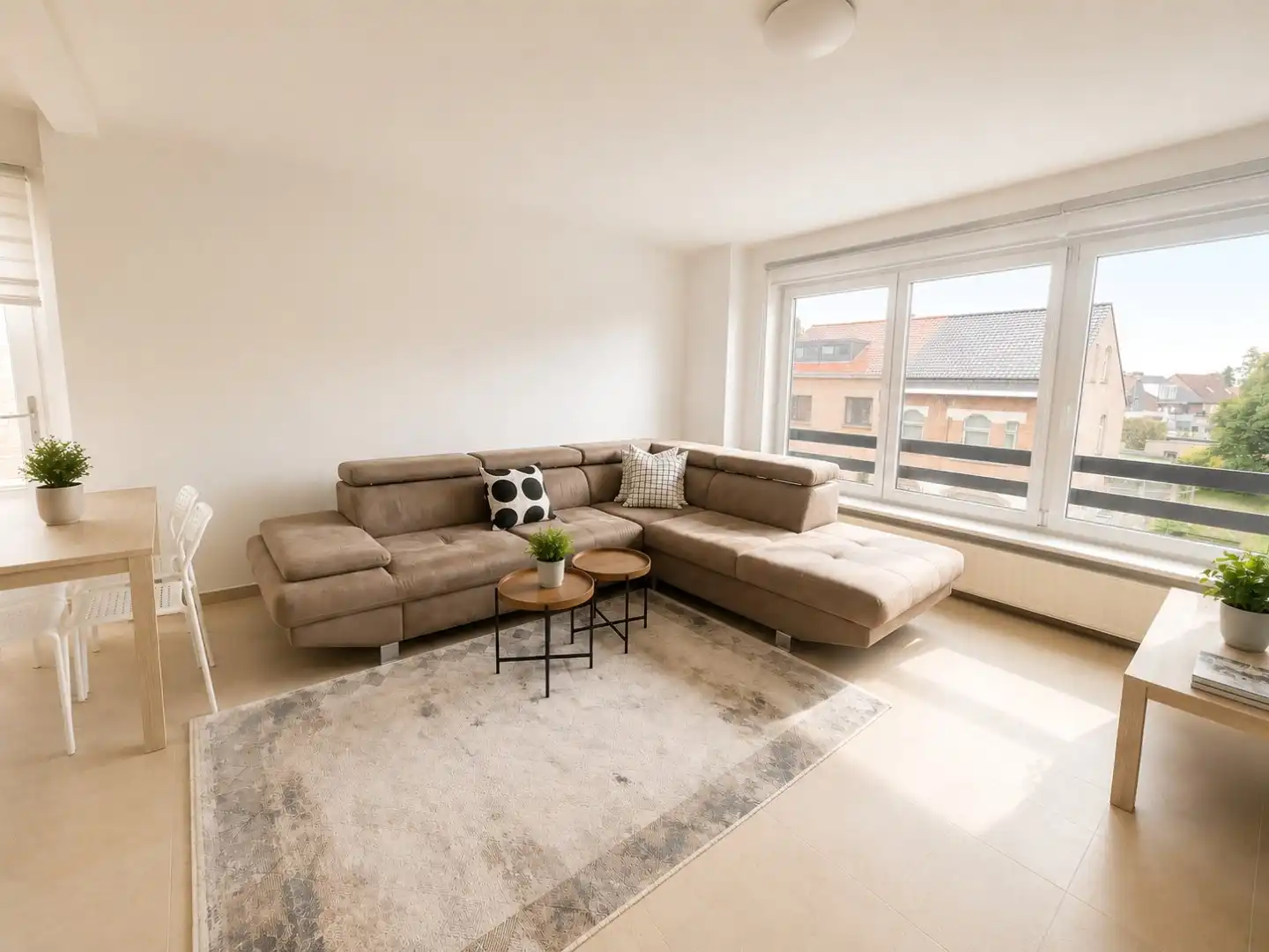 Residentie “Klokkegalm” – opbrengsteigendom met 3 appartementen en 3 garages foto 6