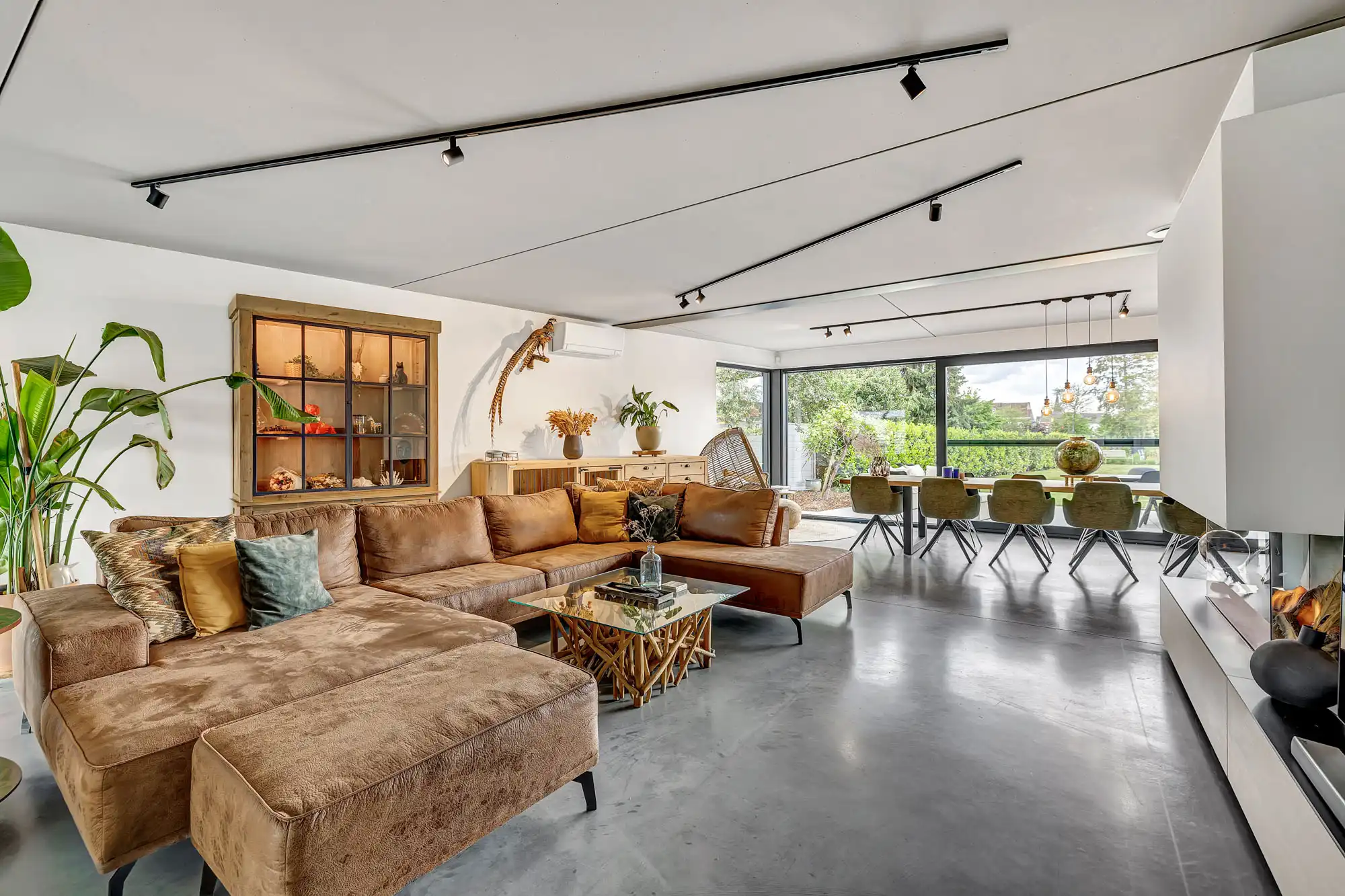 Villa met praktijk of mogelijkheid kangoeroewoning foto 4