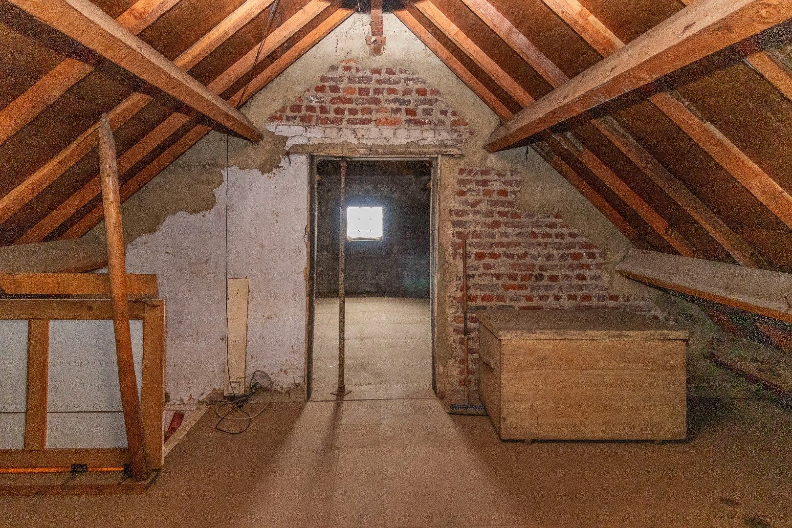 Te renoveren woning te Meerbeke foto 15