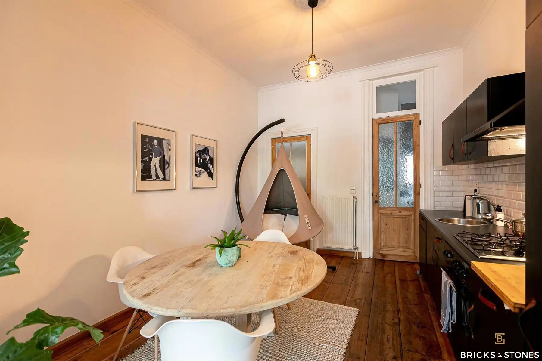 Gezellig gemeubeld appartement op de Vlaamsekaai op het trendy Zuid. foto 7