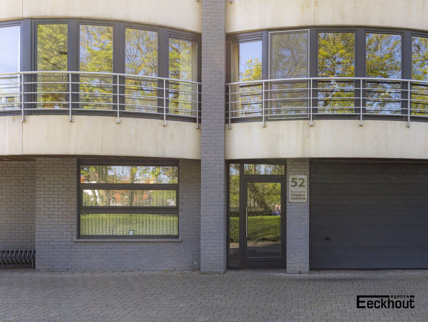 Modern tweeslaapkamerappartement met mooi open zicht op de tennis te Oostende! foto 10