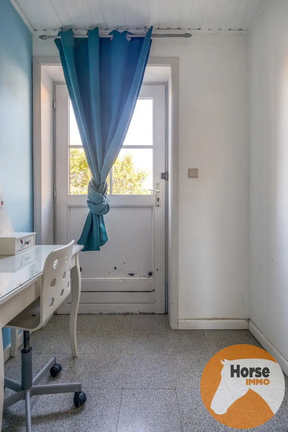 LOKEREN - Ruime, te renoveren woning met opslagmogelijkheden foto 19