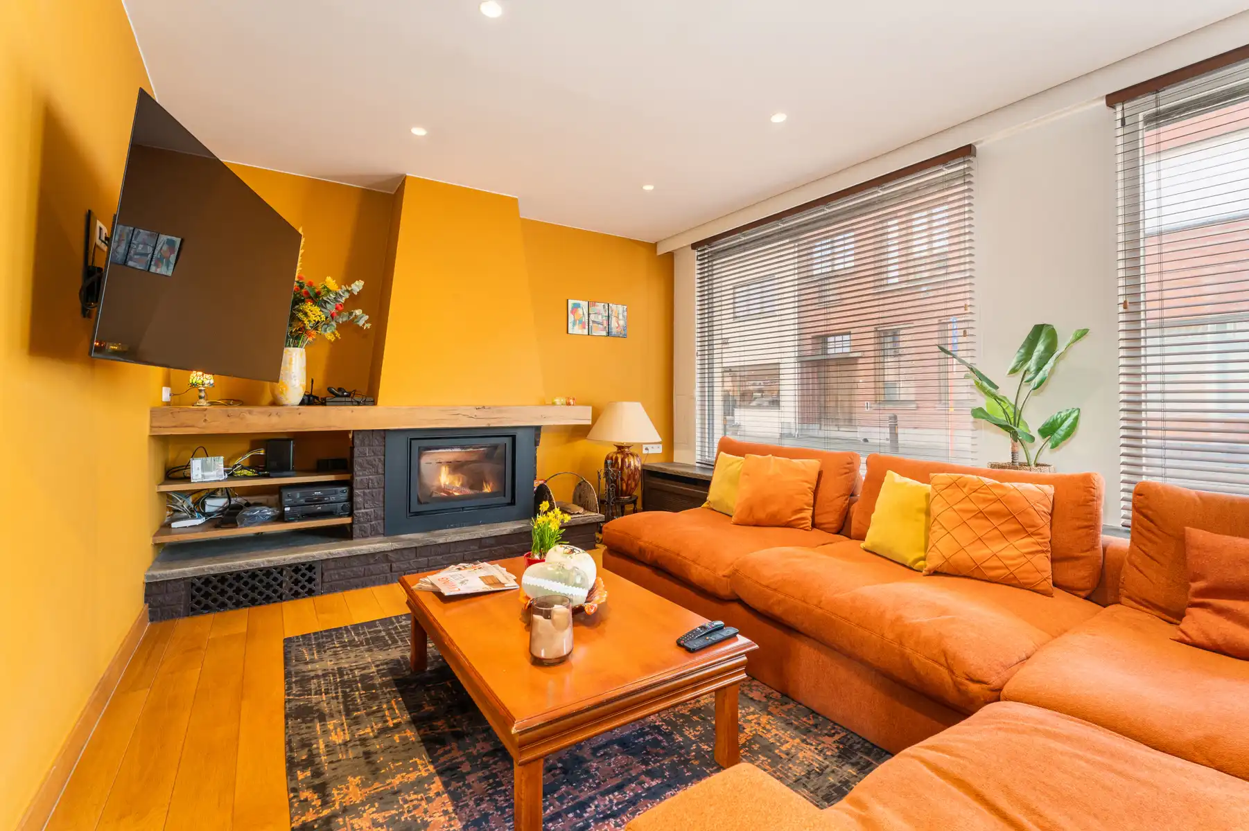 Charmante gerenoveerde woning met 3 slpk en 2 garages  foto 5