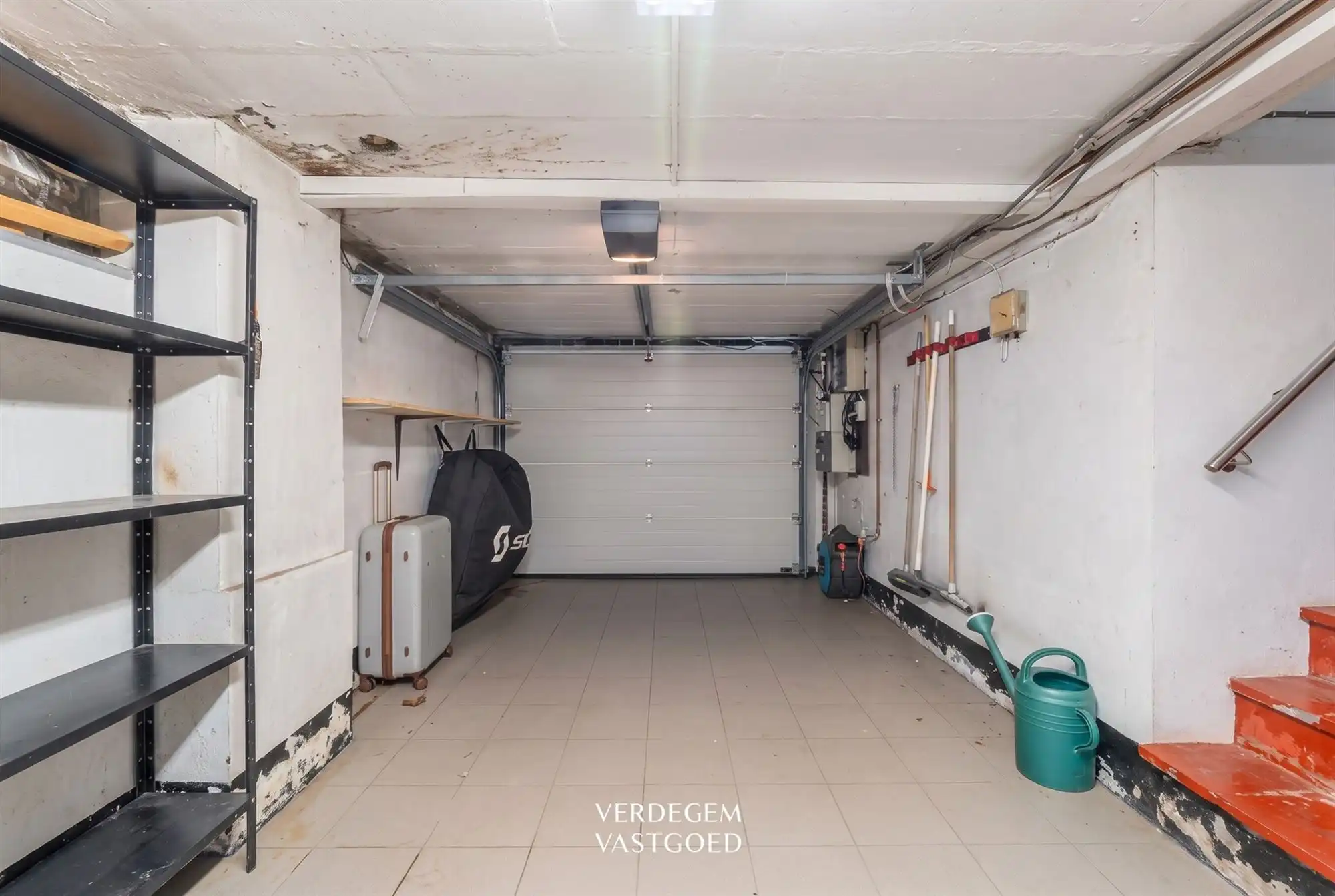 Te renoveren bungalow of projectpotentieel voor nieuwbouw woningen op een perceel van 1.175m² foto 17