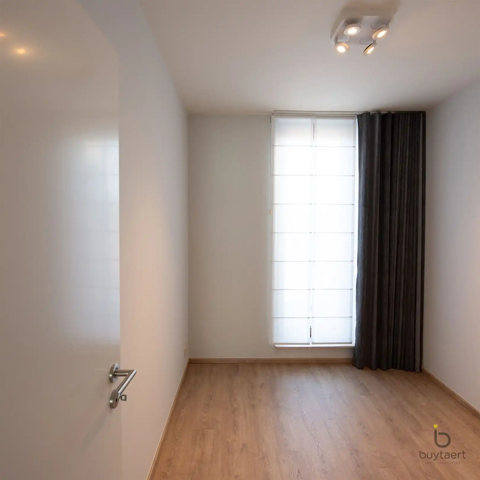 TOP ONDERHOUDEN DAKAPPARTEMENT IN HARTJE SCHILDE MET RUIM ZONNIG TERRAS! foto 27