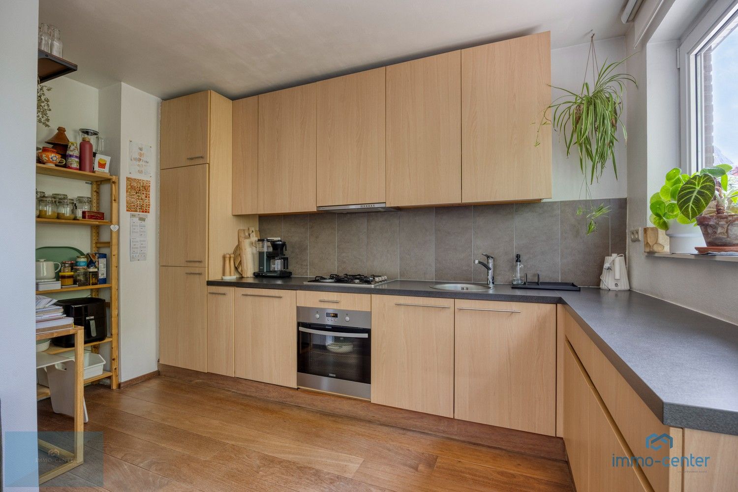 Instapklaar appartement met 1 slaapkamer, terras, extra ruimte, garage en zicht op het park – op toplocatie in Hasselt foto 7