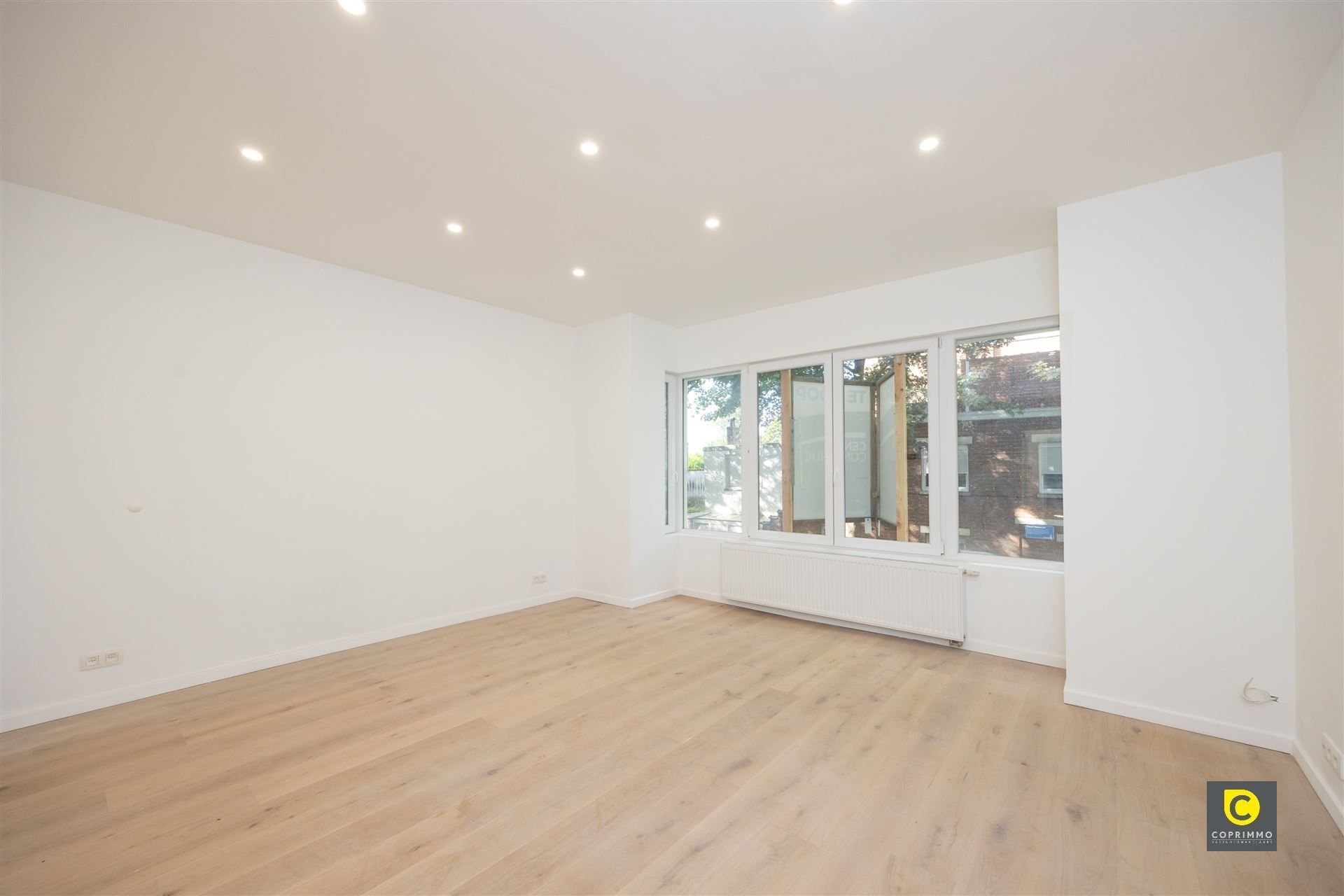 Recent gerenoveerd appartementsgebouw op toplocatie! foto 12