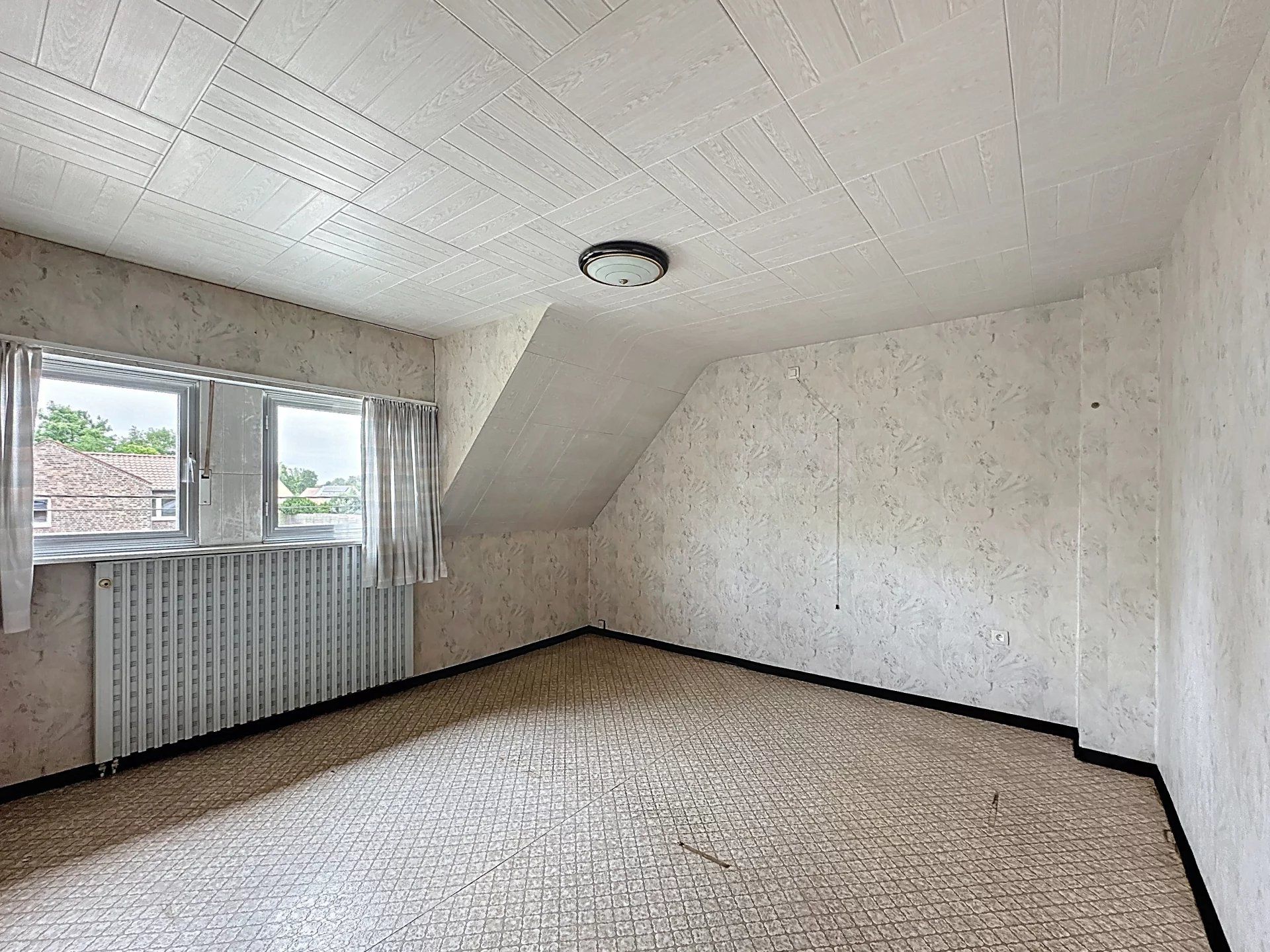 Gerenoveerde woning op groot perceel met 3 slaapkamers, zonnepanelen en thuisbatterij. foto 15