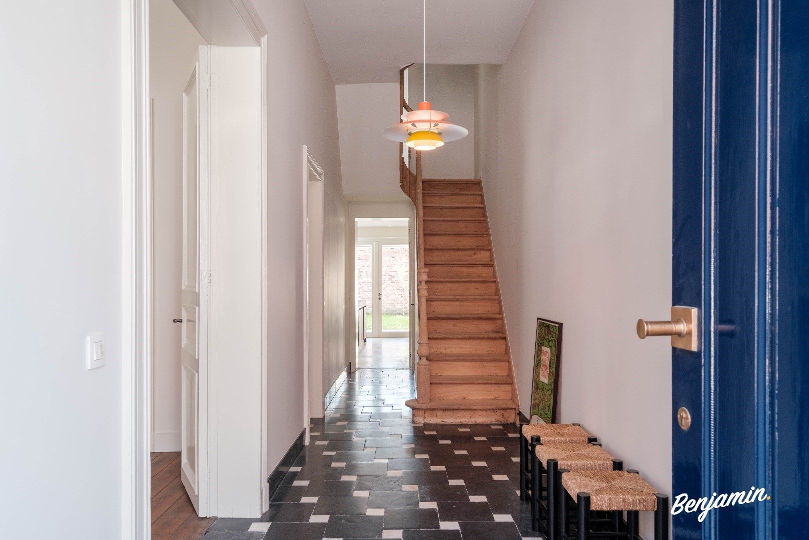 Stijlvol gerenoveerd herenhuis in hartje Kortrijk foto 12