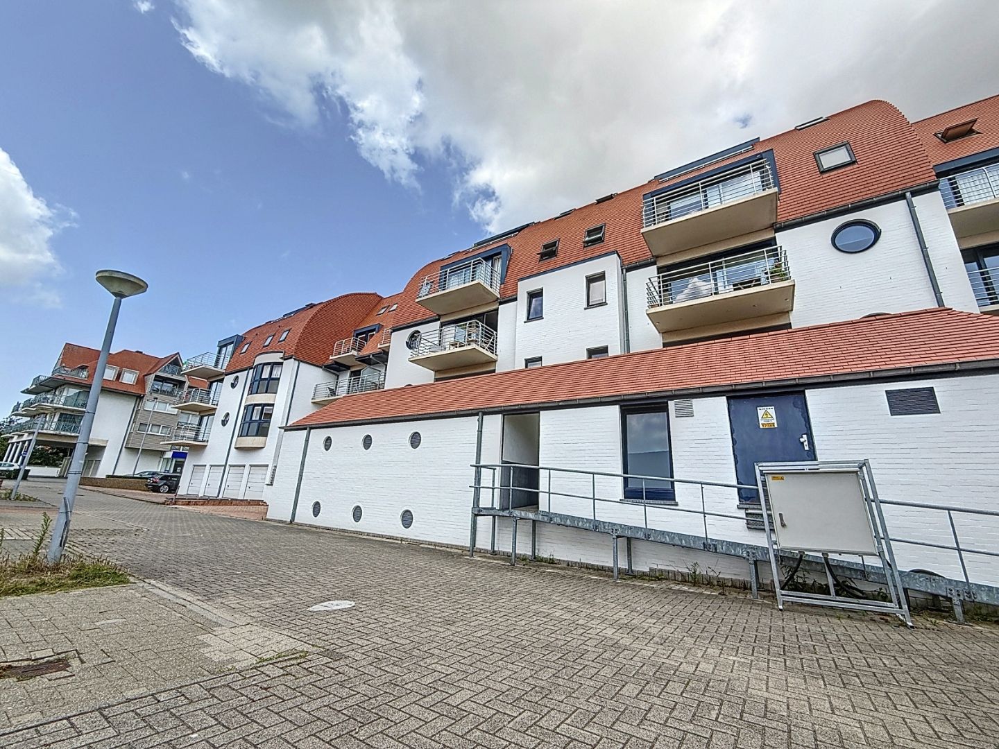 Instapklaar appartement met zuid-gericht terras te Nieuwpoort. foto 14