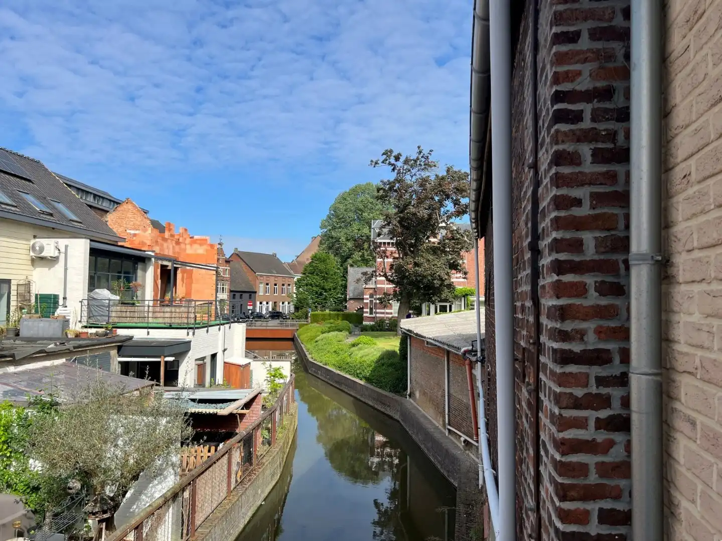Appartement te Diest : slaapkamer en terras foto 5