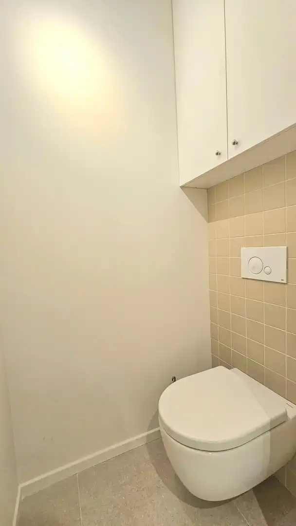 Totaal vernieuwd appartement met alle voorzieningen foto 9