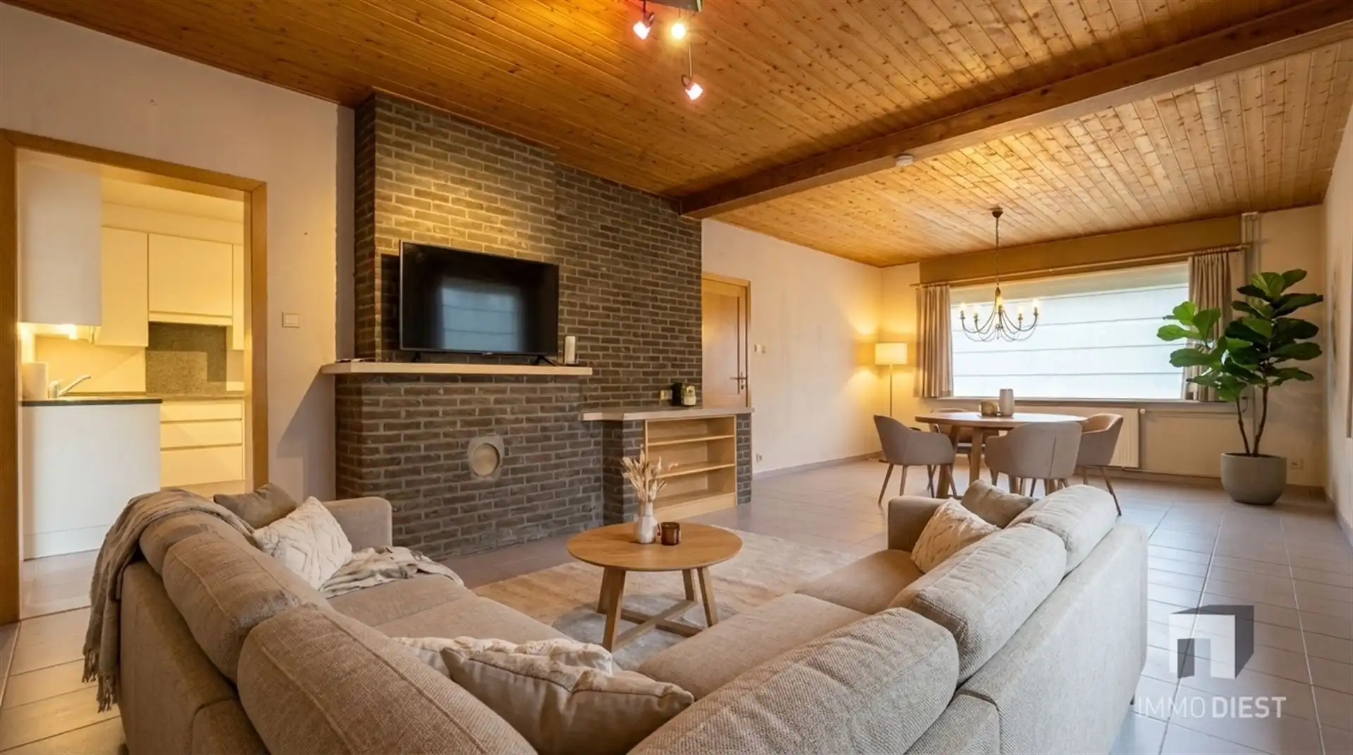 Charmante woning op 15,85are op uitstekende locatie foto 10