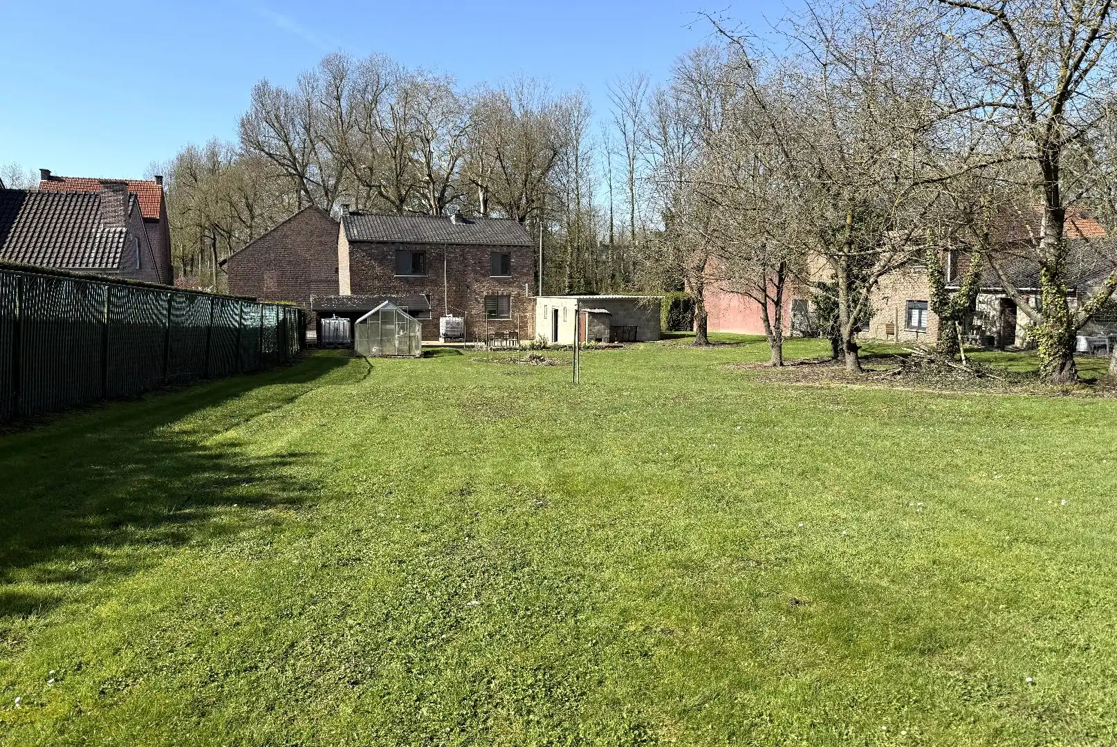 Rustig wonen tegenover het kasteel van Veulen,  en een eigen prachtige tuin/bouwgrond foto 28