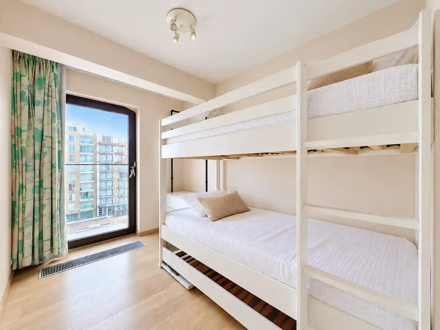Uniek hoekappartement met zeezicht te Nieuwpoort foto 9