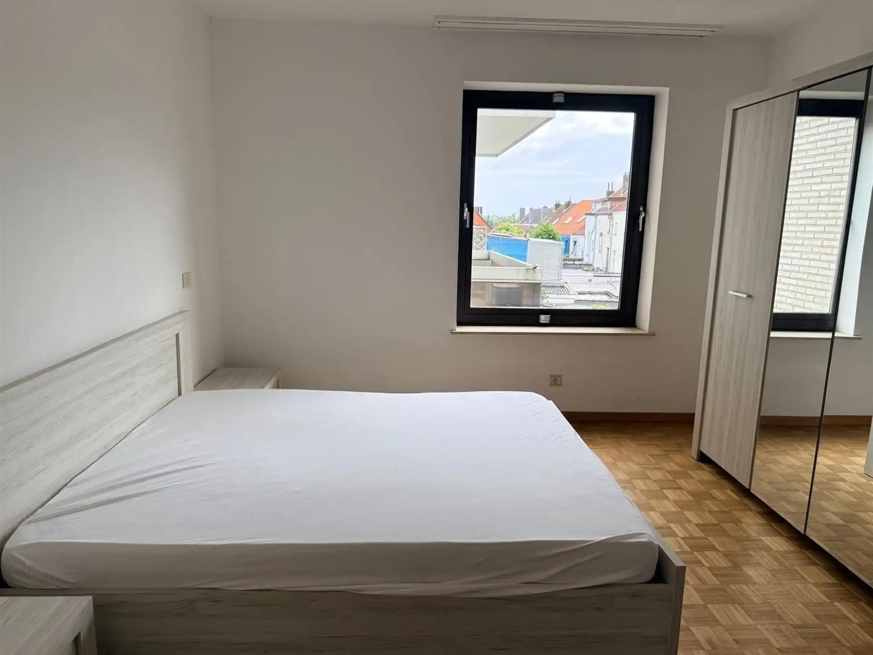 APPARTEMENT MET TERRAS EN ONDERGRONDSE STAANPLAATS foto 6