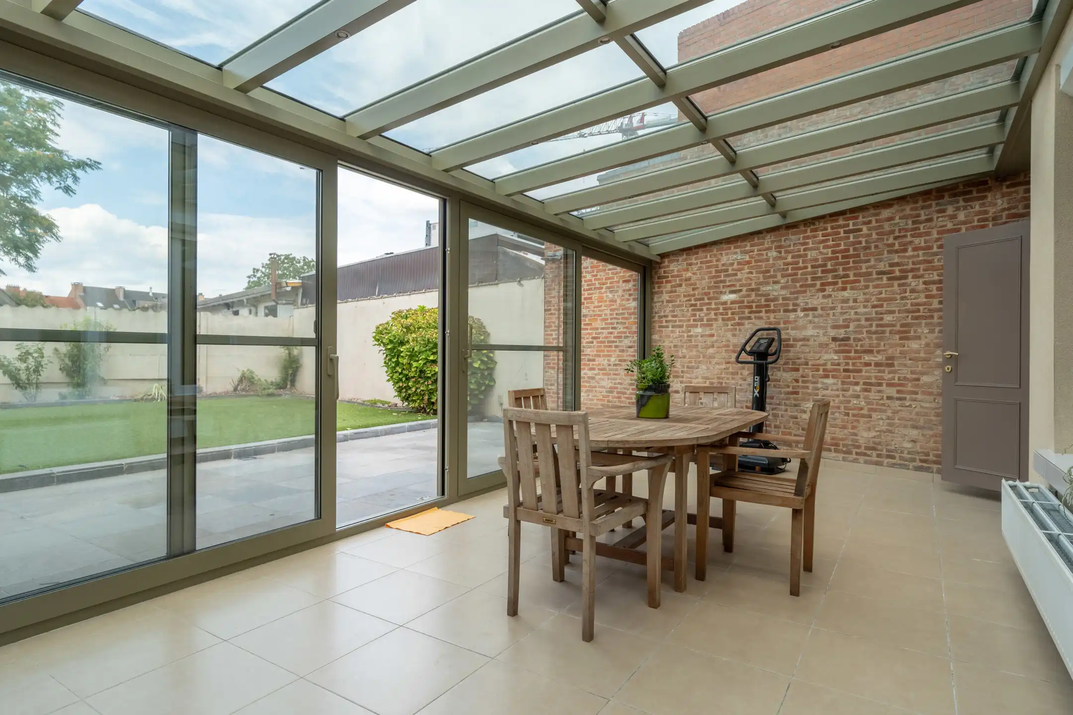 Gezellige stadswoning met 3 gr slpks en toffe tuin op 308 m² foto 15