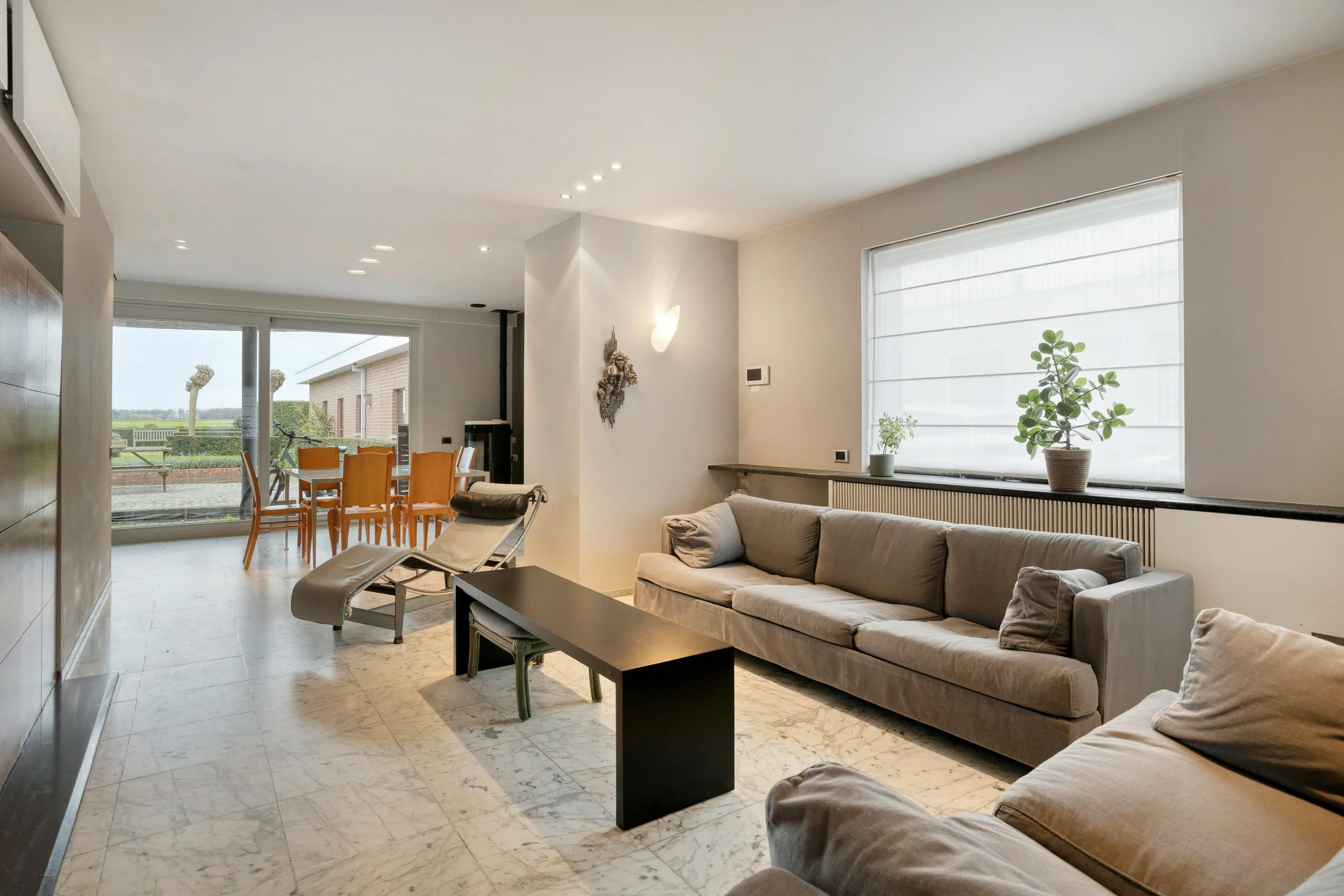 Ruime gezinswoning met prachtig verzicht foto 5