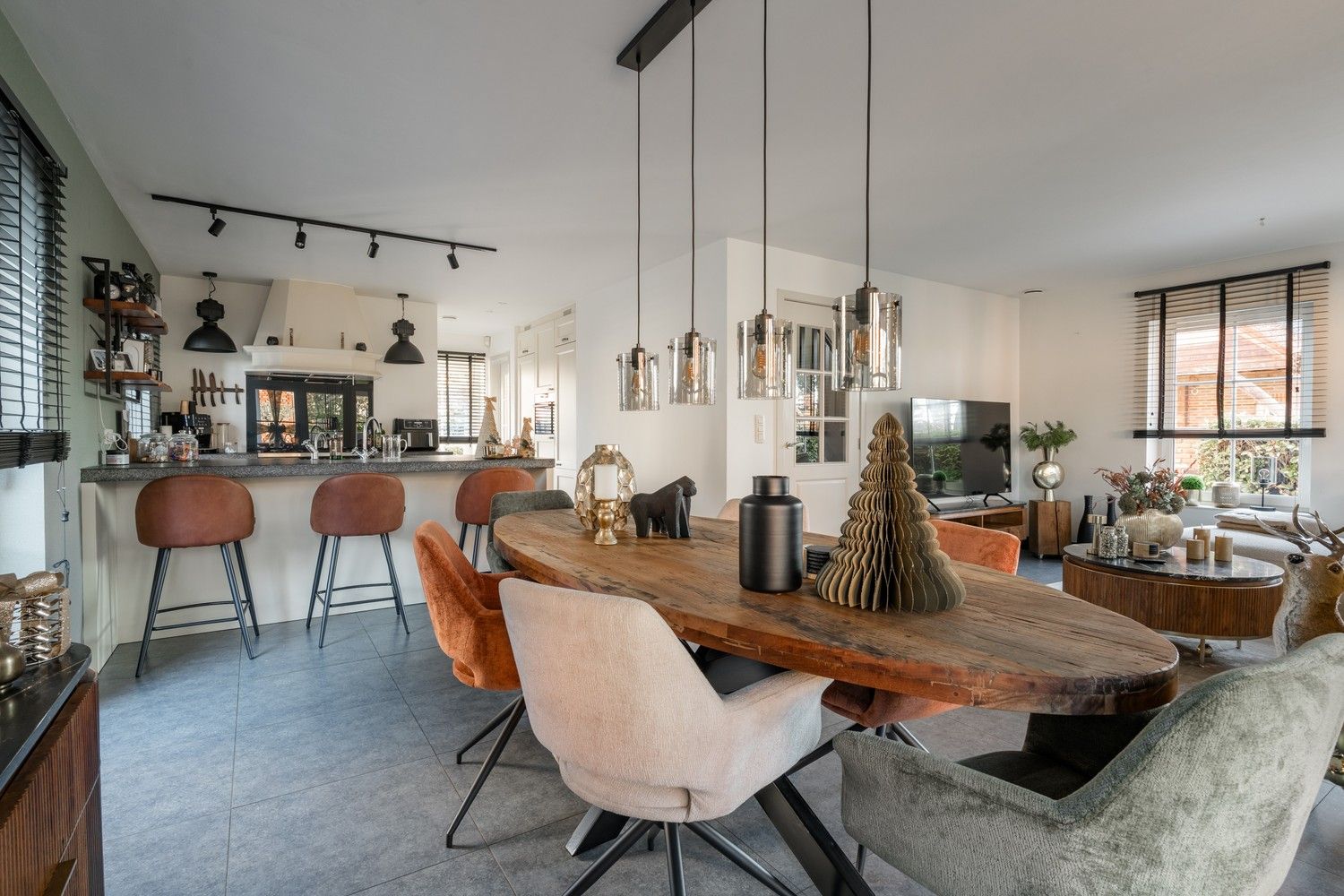 Mooie energiezuinige 4 slaapkamer woning te Pelt foto 5