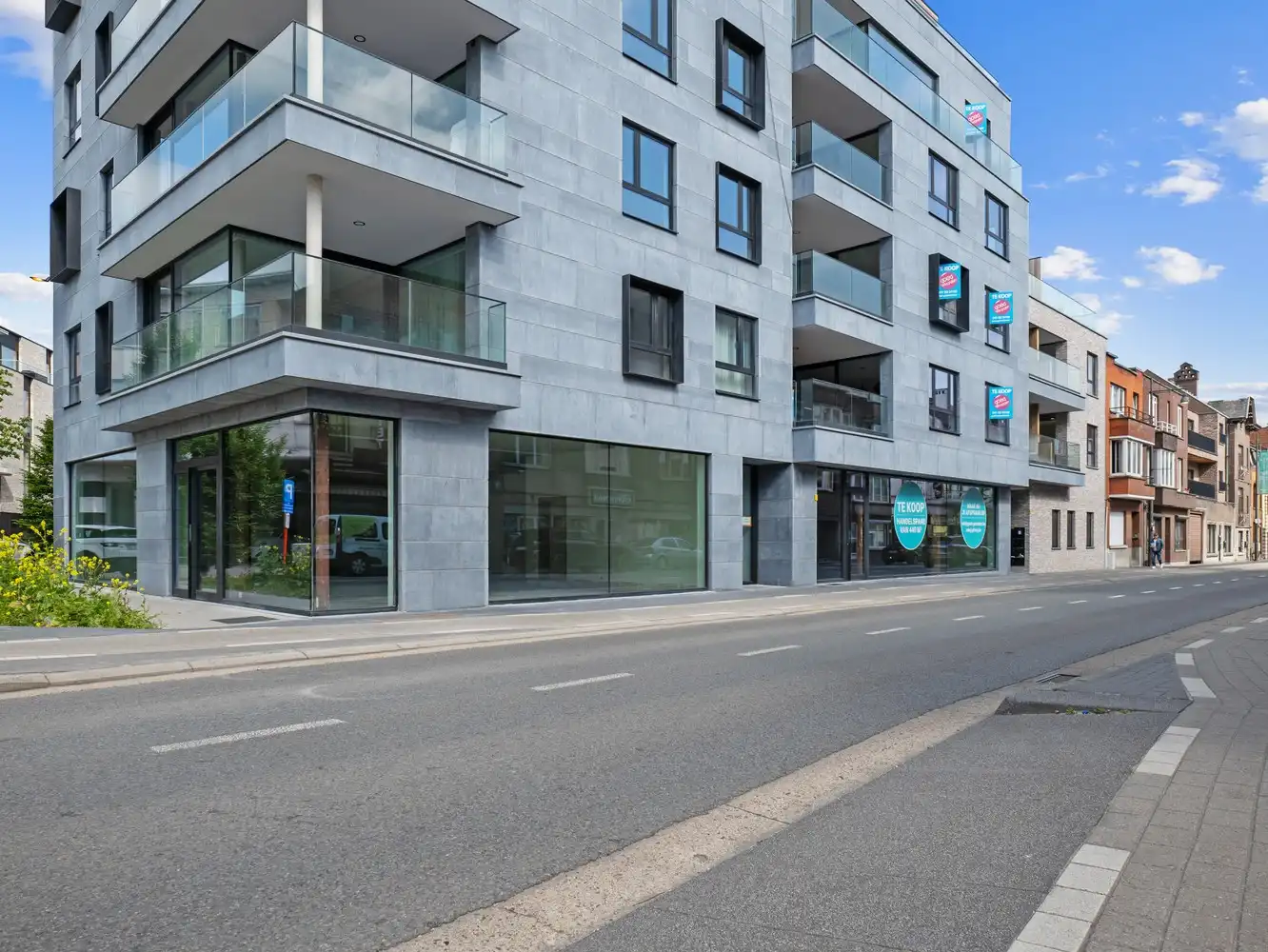 196m² Handelsgelijkvloers foto {{pictureIndex}}