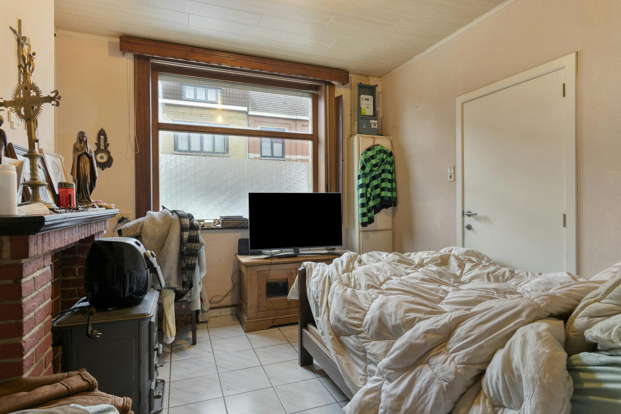 Huis te koop in Ieper met 4 kamers, tuin en garage  foto 4