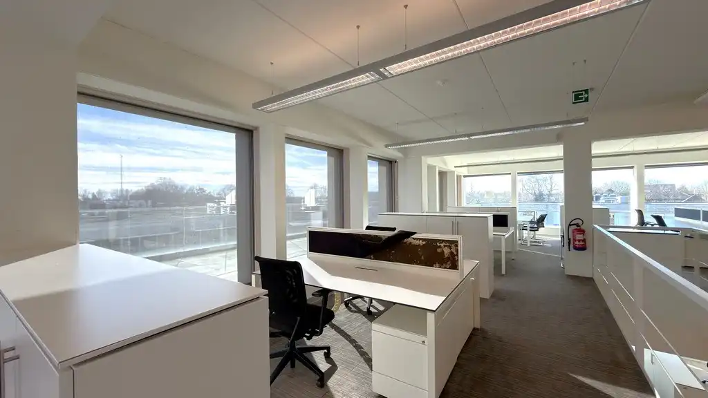 Volledig uitgerust kantoor te huur langs E313 te Wommelgem foto 15