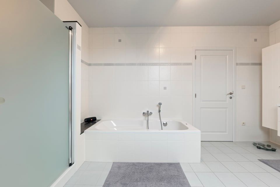 PRACHTIGE PASTORIJWONING MET DUBBELE GARAGE IN SINT-TRUIDEN foto 39