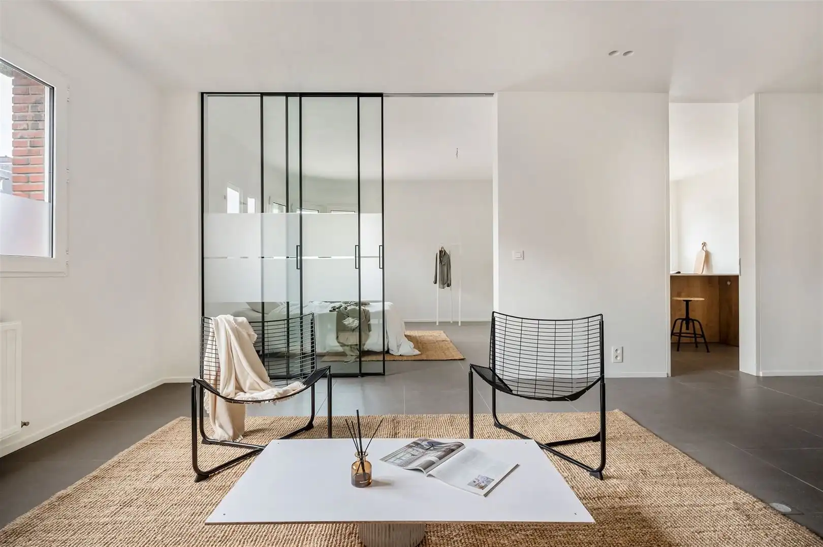 Gerenoveerd gelijkvloers appartement foto 9