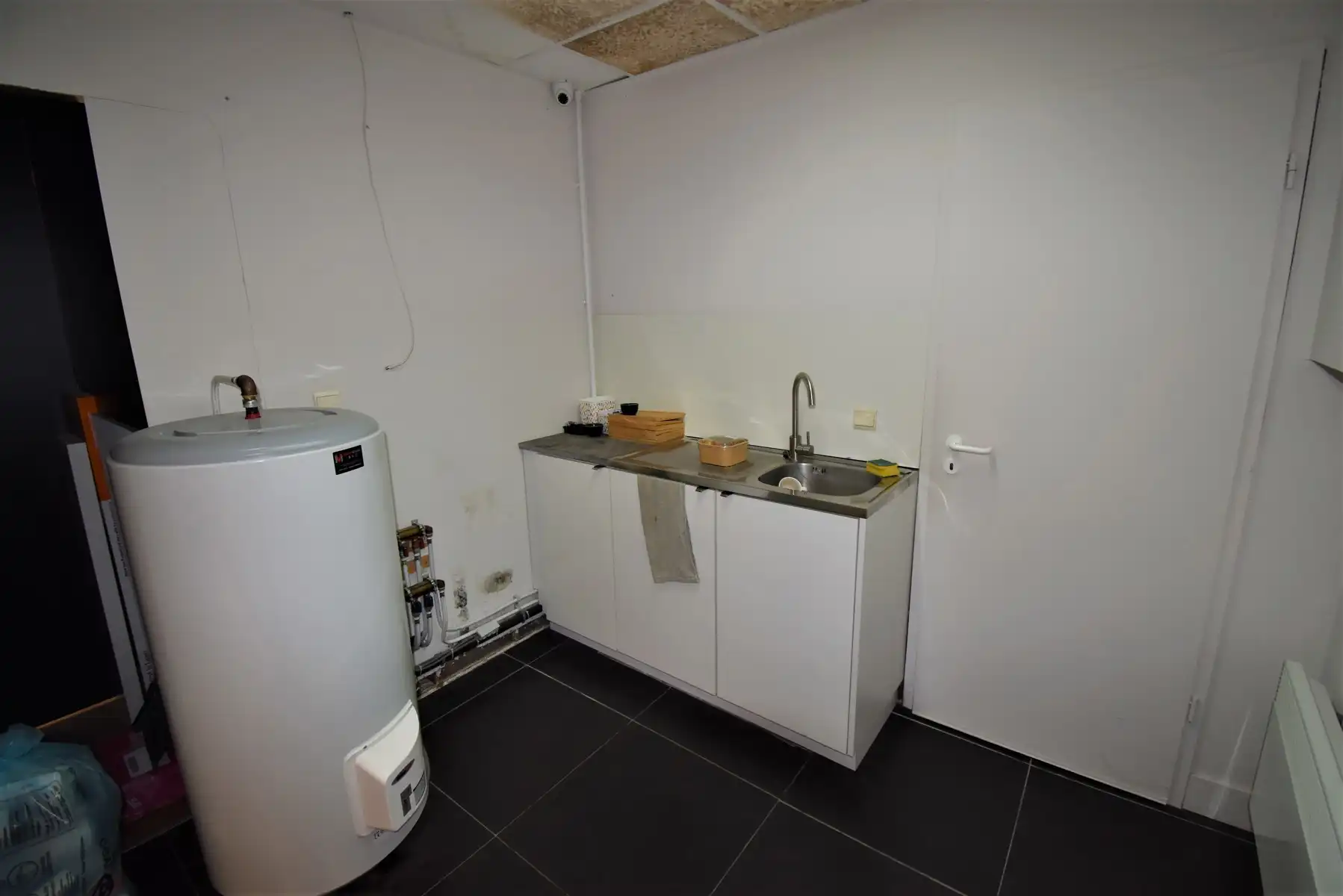 Goed gelegen commerciële ruimte foto 12