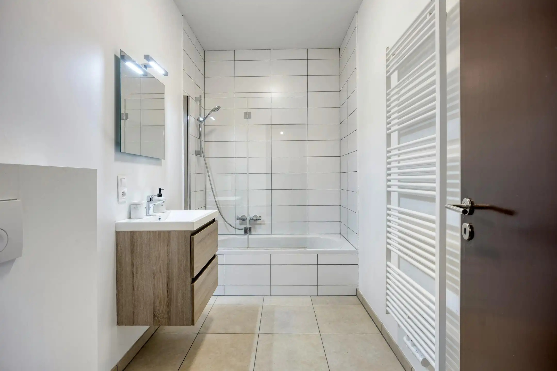 Nieuwbouwappartement met twee slaapkamers en terras (19m²) foto 10