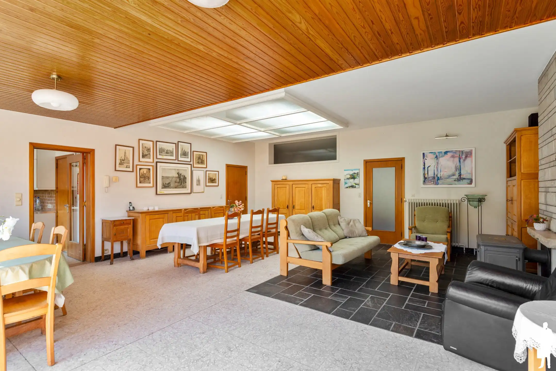 Te renoveren woning met veel mogelijkheden foto 8