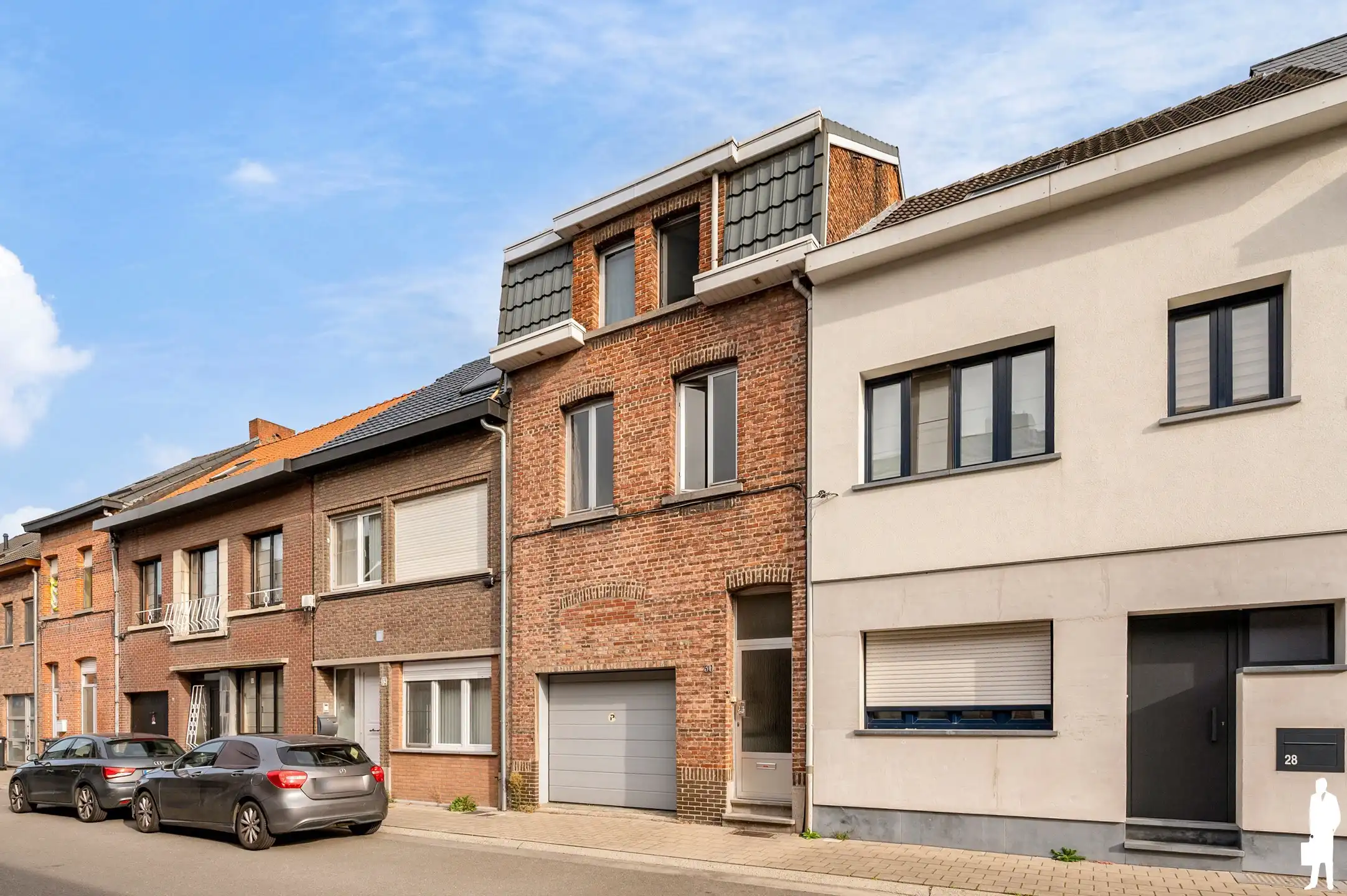 Ruime te renoveren woning, 3 SLK, inpandige garage foto 20